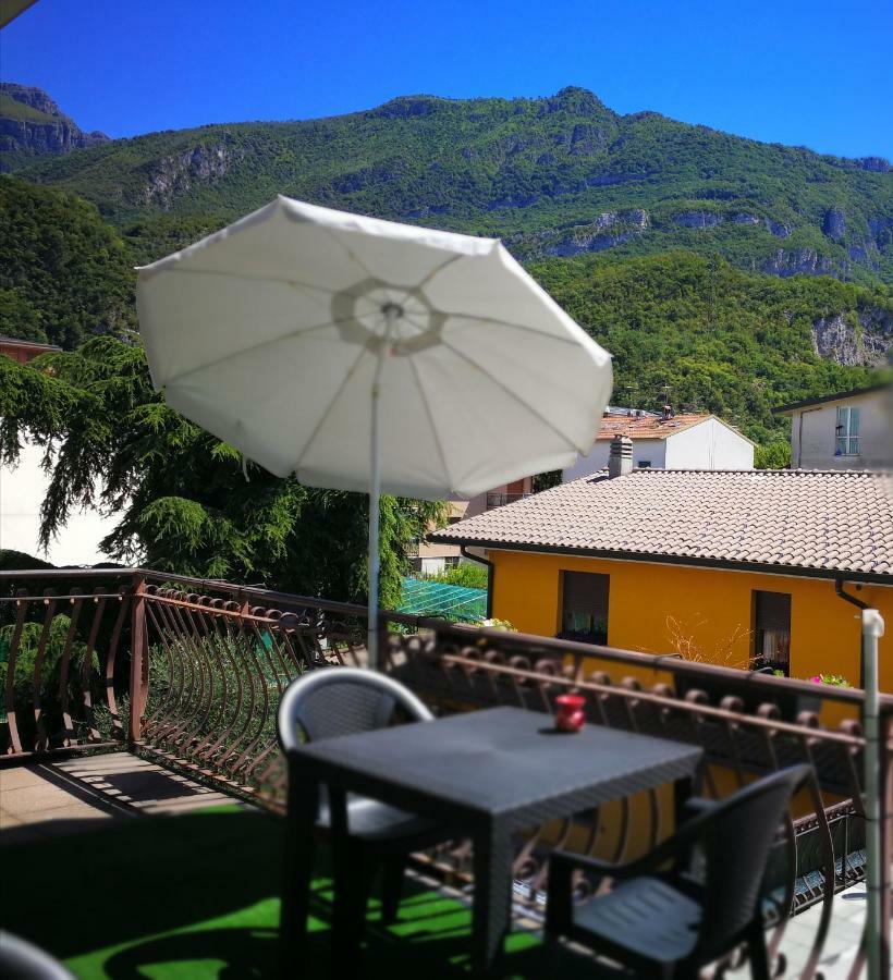 B&B Il Giardino Delle Fate เลคโค ภายนอก รูปภาพ